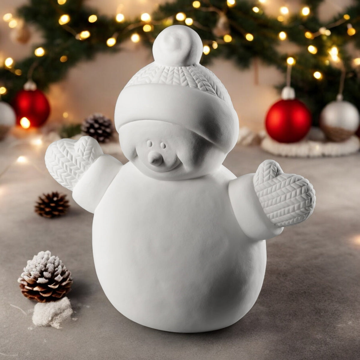 スノーマン Large Snowman with Textured Hat & Gloves – River Craft Ceramics