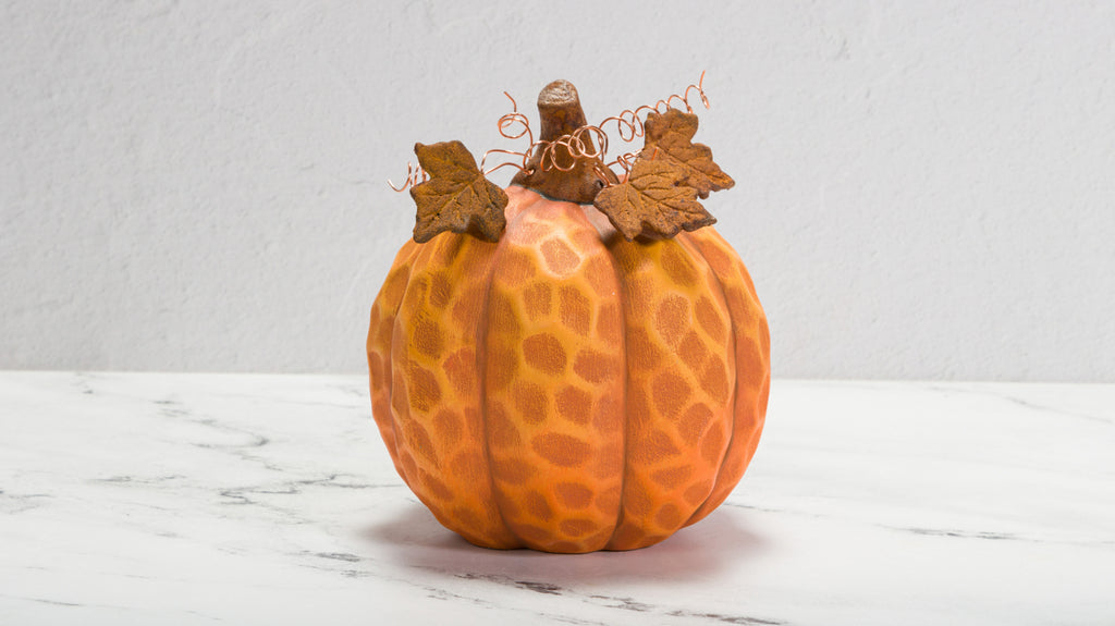 FLUTED PUMPKIN WITH LEAVES